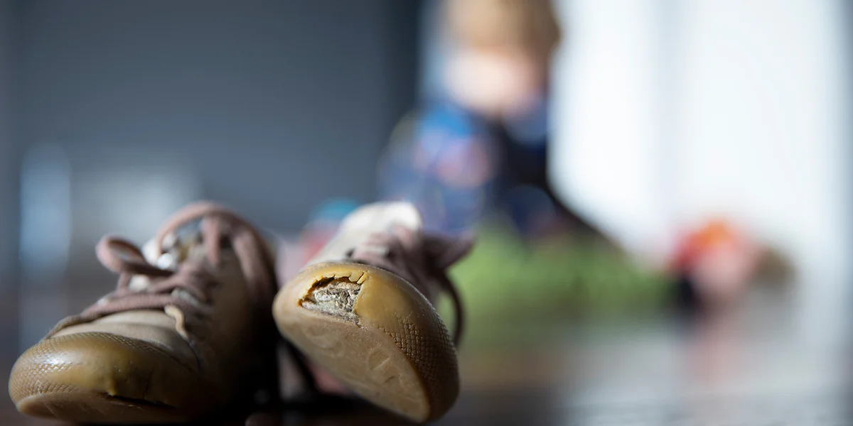 All 4. Kand zu Lëtzebuerg ass vum Aarmutsrisiko betraff | © picture alliance / photothek | Ute Grabowsky