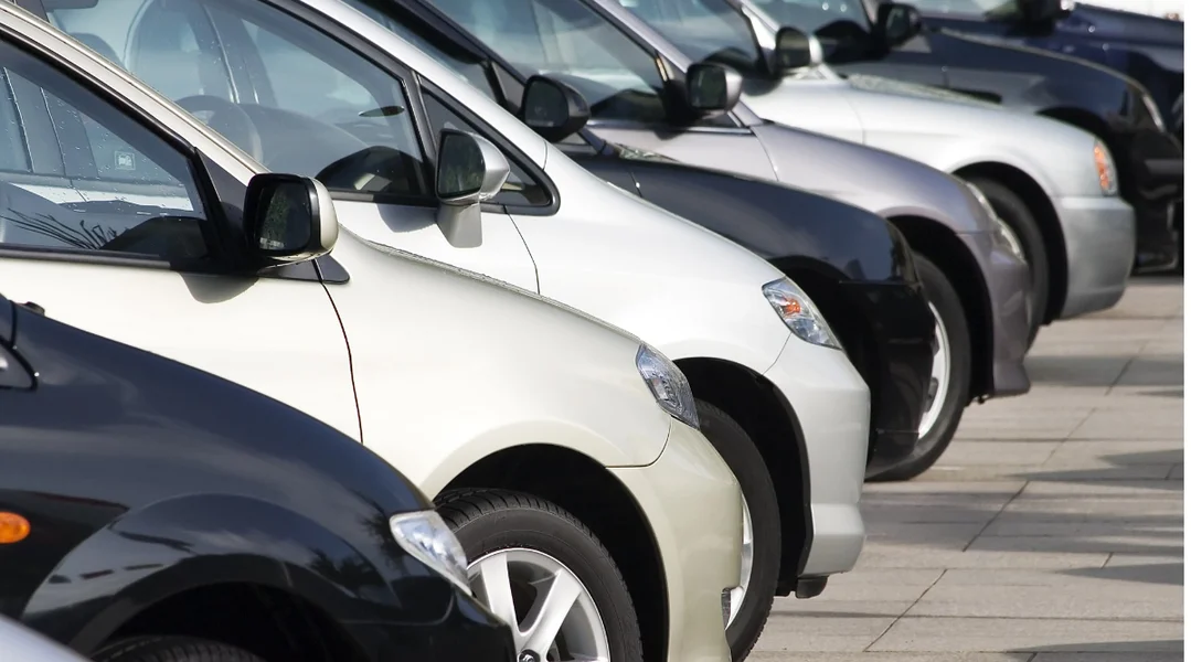 TVA-Bedruchsaffär rondrëm Occasiouns-Luxusautoen opgeflunn, Lien op Letzebuerg | © Bigstock / kiankhoon