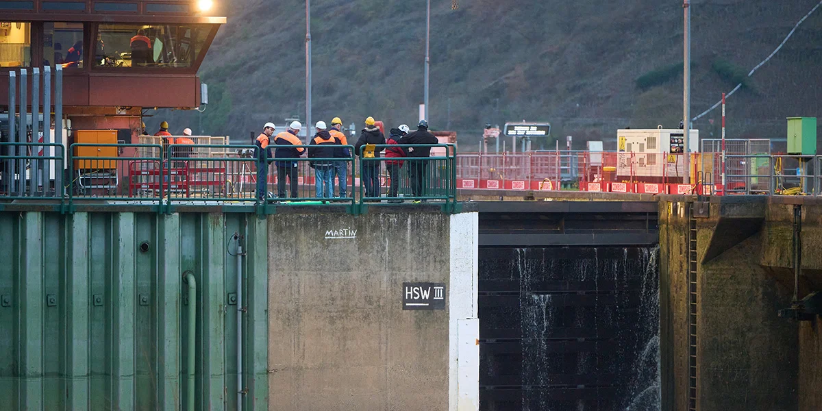 De Schëffsverkéier op der Musel soll éischter wéi geplangt rëm funktionéieren | © picture alliance/dpa | Thomas Frey
