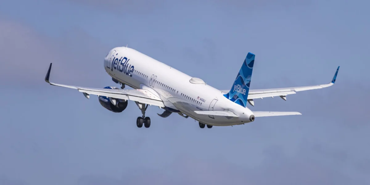 Europäesche Konsumenten-Zenter: 85 Prozent vun de Passagéier kéinten hiert Kompensatiouns-Recht verléieren | © picture alliance / NurPhoto | Nicolas Economou