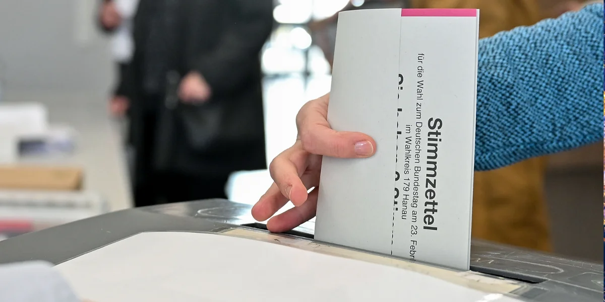 Zu Tréier koum et de Sonndeg bei der Bundestagwal zu enger Pann | © picture alliance / Hasan Bratic | Hasan Bratic