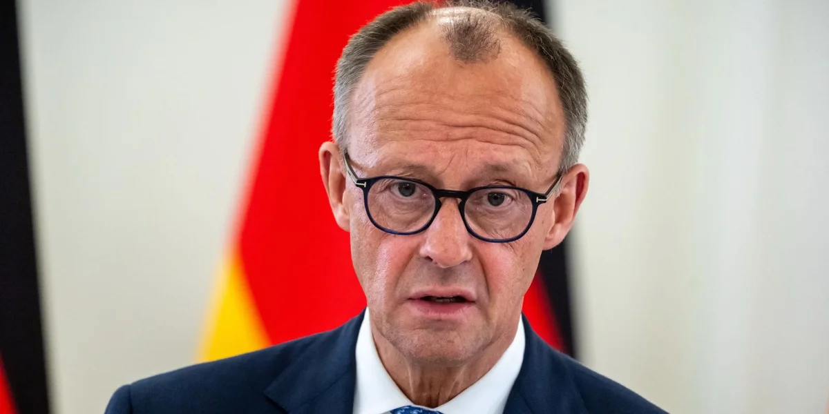 Bundeskanzler Merz mat däitlecher Kritik um israeelesche Virgoen an der Gazasträif | © picture alliance/dpa | Michael Kappeler