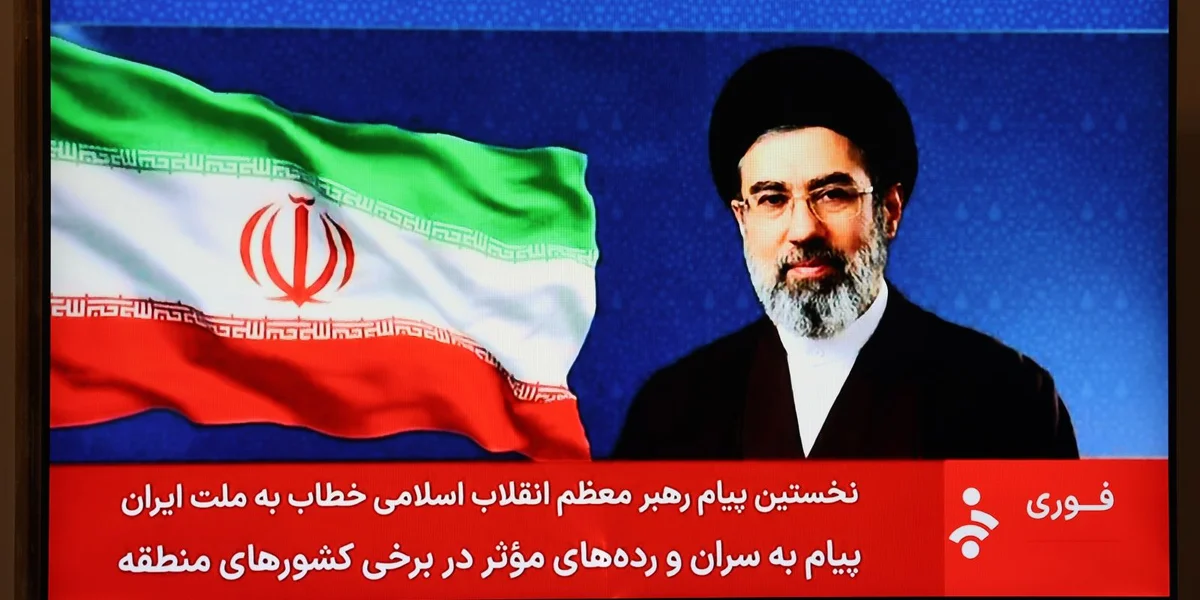 Neien iranesche Leader fuerdert Revanche fir Krichsaffer | © EPA/ABEDIN TAHERKENAREH