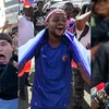 Wann de Fussball de Leit hir Suerge vergiesse deet | © EPA/CEERWAN AZIZ; EPA/MENTOR DAVID LORENS; EPA/JALAL MORCHIDI